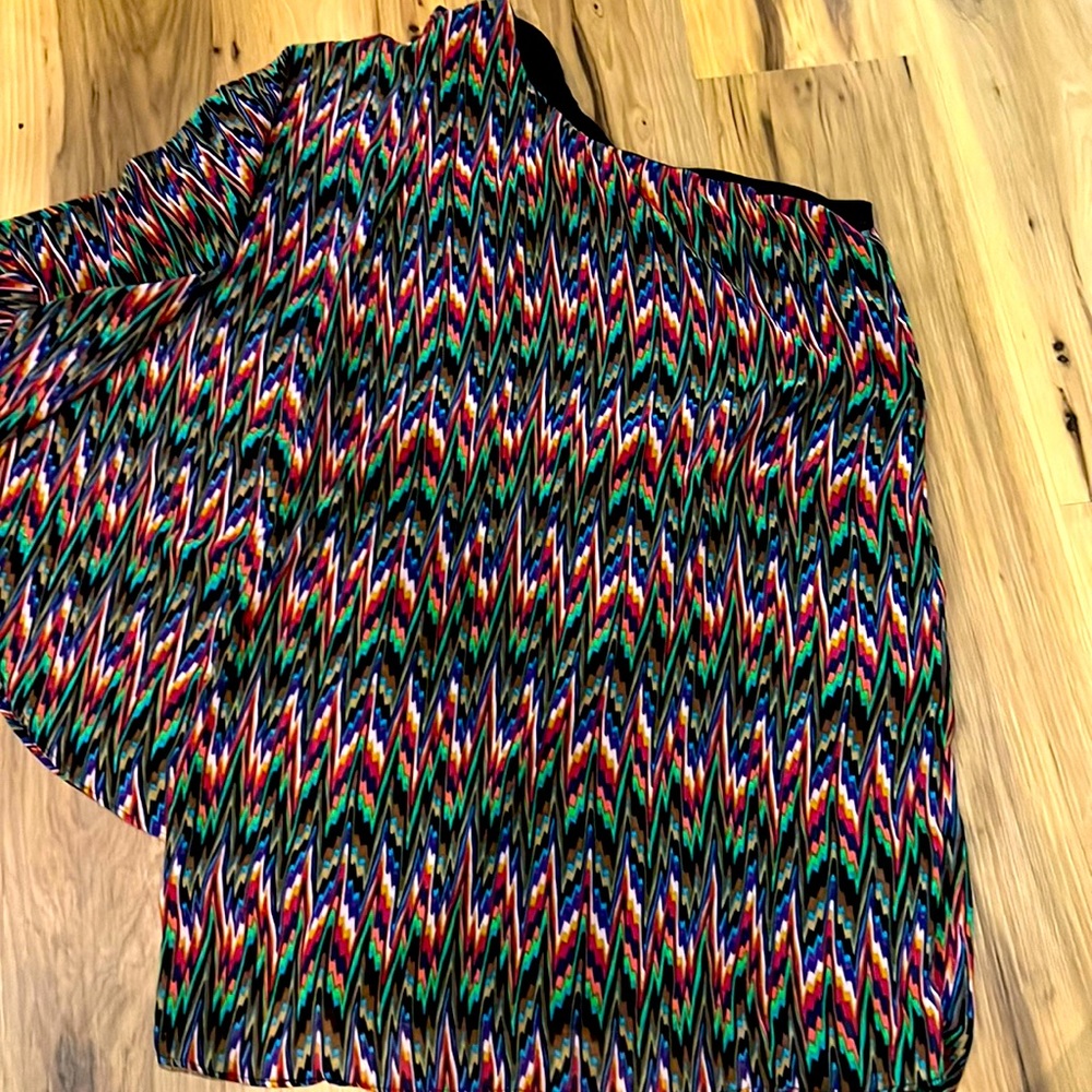 One-shoulder chevron dress